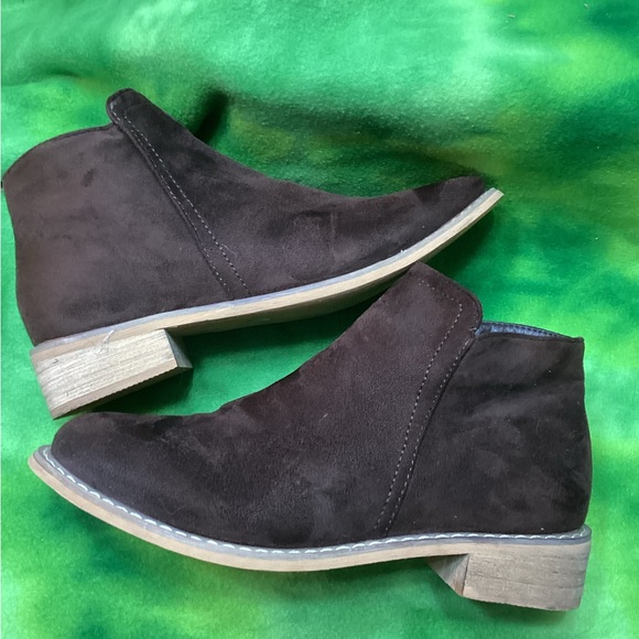 Seven7 Cisco Kid Bootie Brown Suede Ankle Boots Zipper Side Pull On Like New 8 - Picture 1 of 15